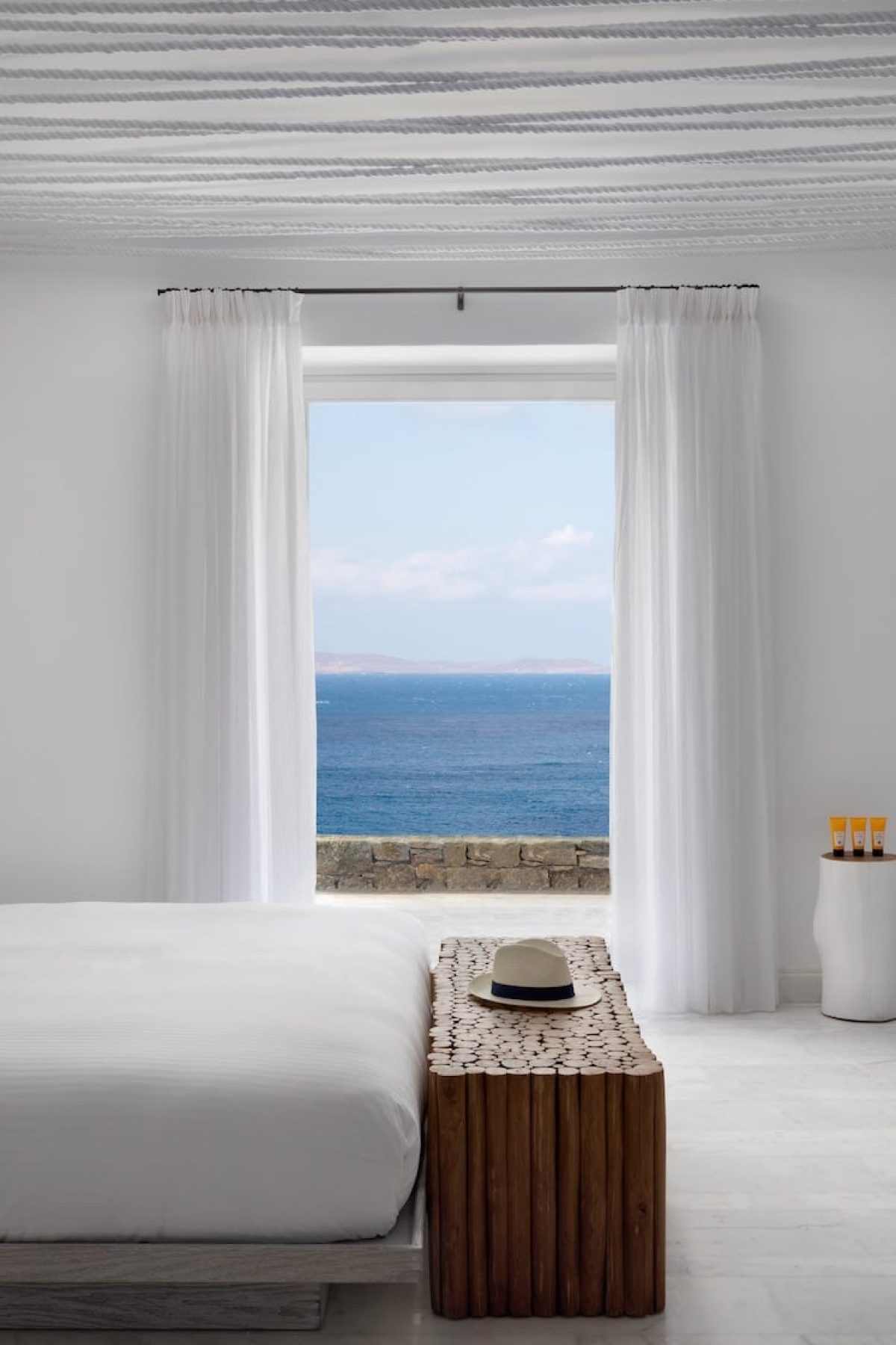 6088383a4eba710f46aad8d7_VILLA-SUITE-BEDROOM-A