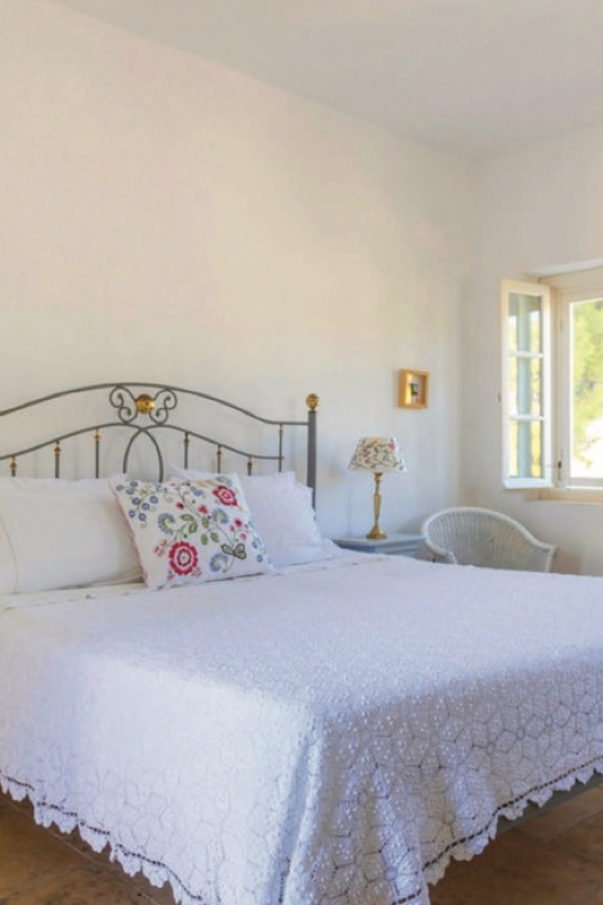 6088383a4eba714205aad8df_Pine-Estate-Room