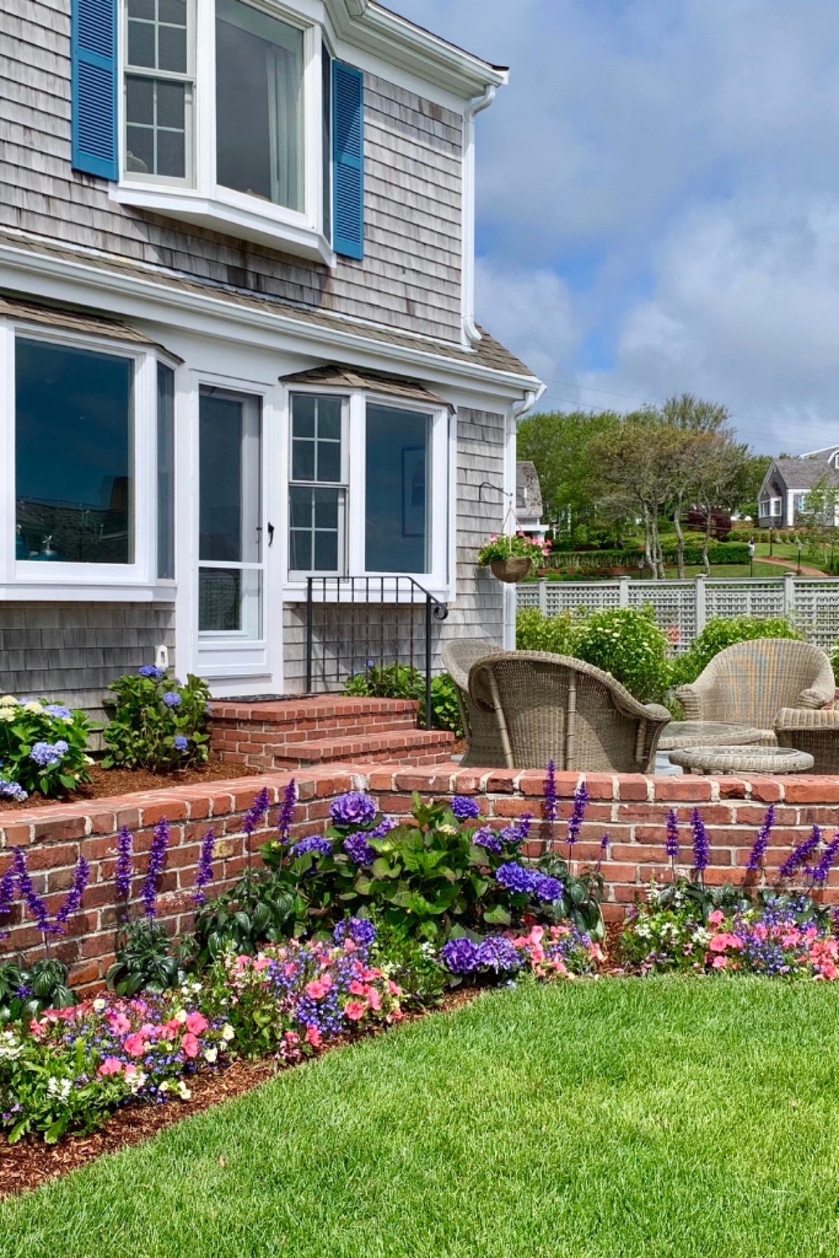 6088383a4eba714defaad8ba_Claflin-House-Header-Image