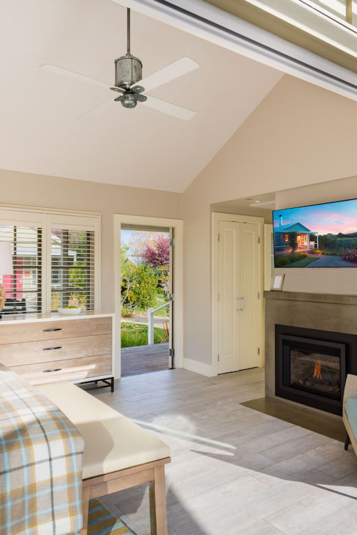 622fde5df79ed503206acfa4_Carneros-Cottage-1