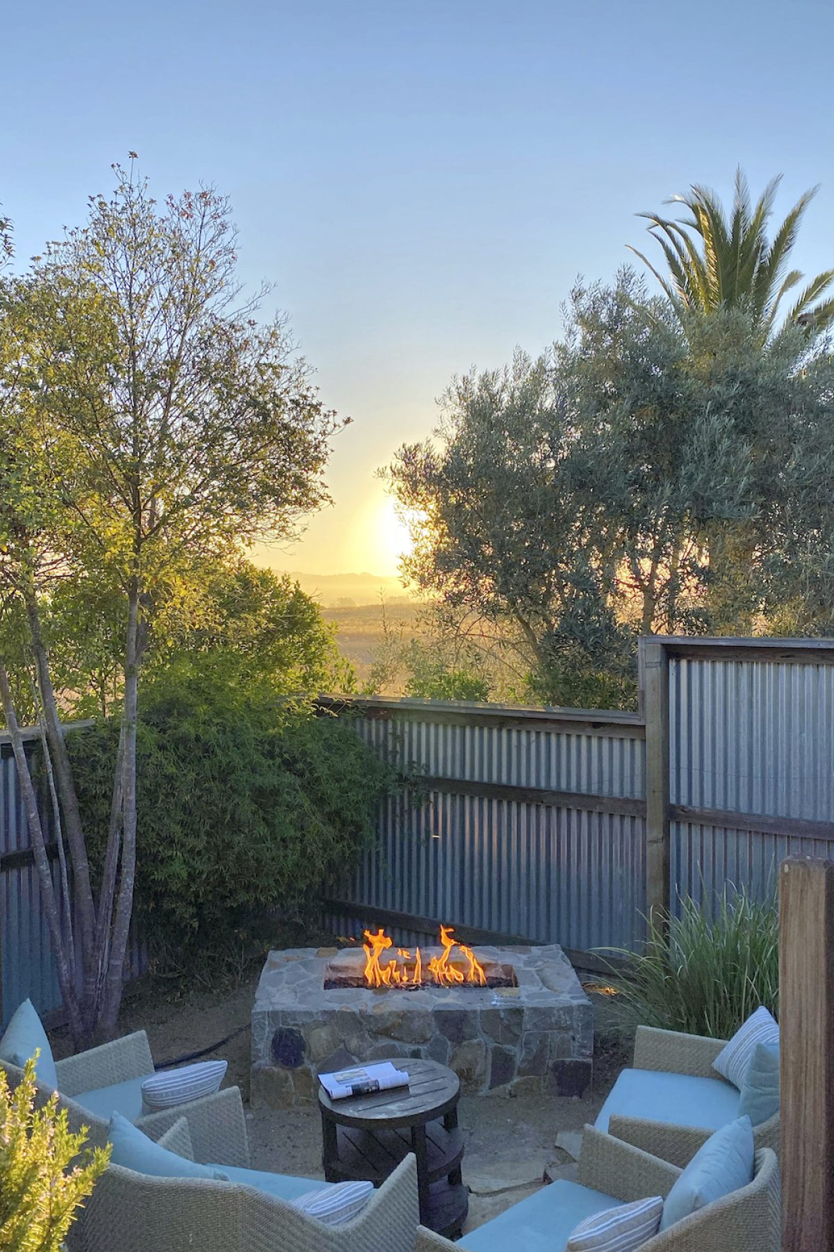 622fdeefdae3ef2bf762663d_Harvest-Suite-backyard