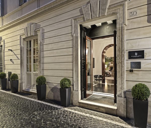 62f27ab3a822662bc62208c8_JK-Place-Rome__4851