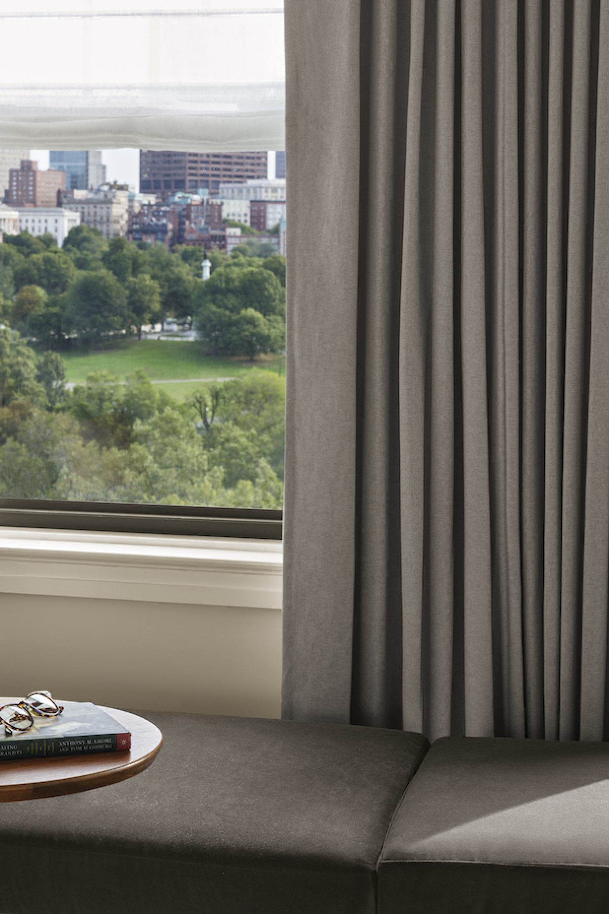 62f7c6709a7144607b4fd650_12.-The-Newbury_Guest-Room-credit-Nikolas-Koenig-