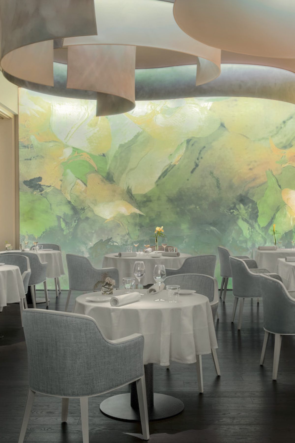 63b610e1e4b3d0785153ef49_37_Gramen_Indoor