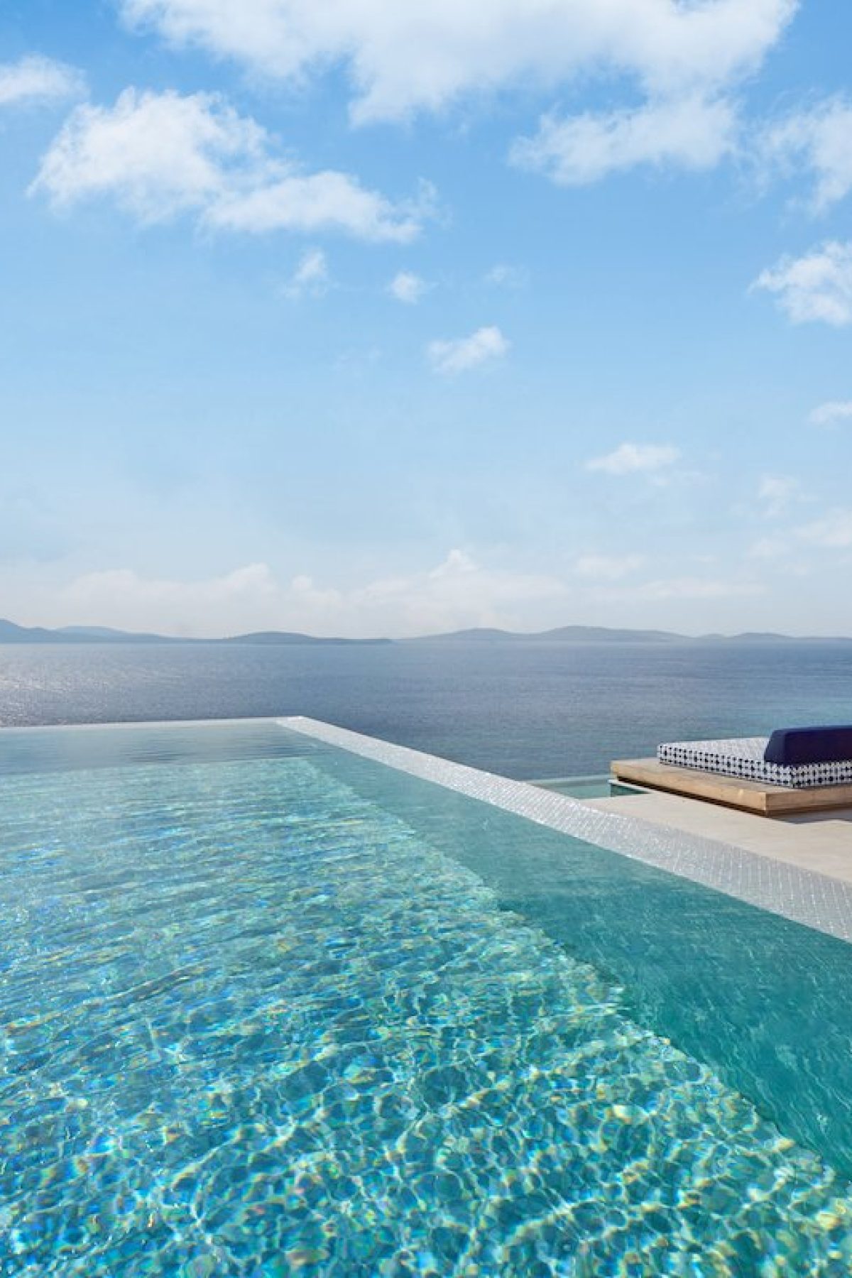 641f46aadce6ce9566d4e685_Villa-Swimming-Pool-C