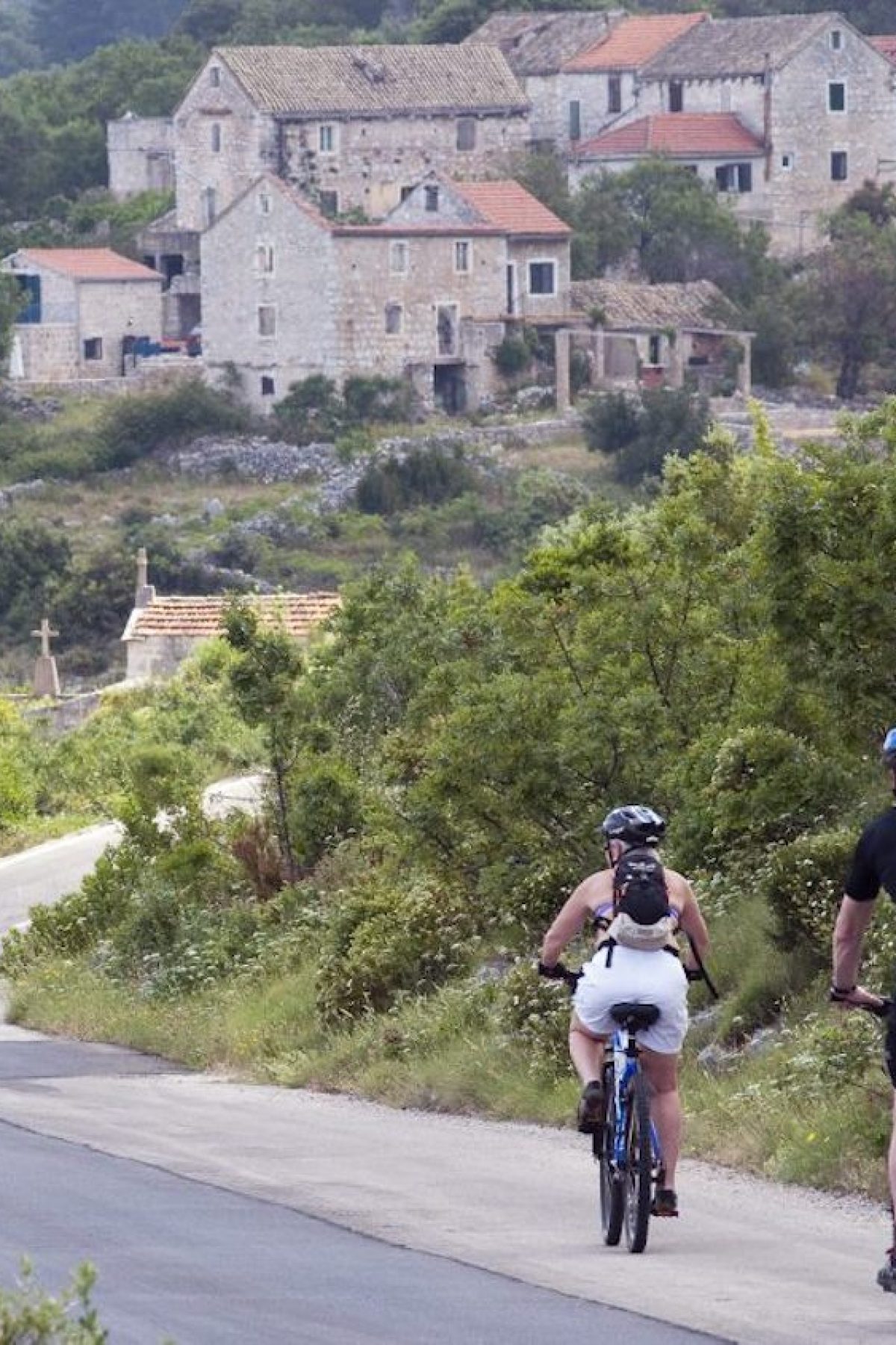 652b20819d35bedf65c94be6_croatia biking