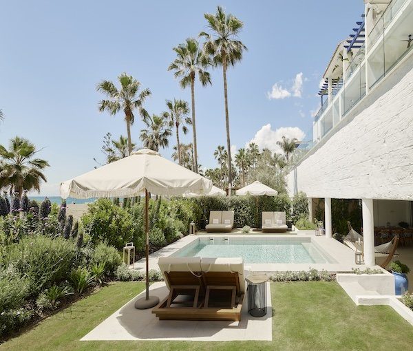 66802b607866d4a51aad303c_METT Suite Private Pool&Terrace