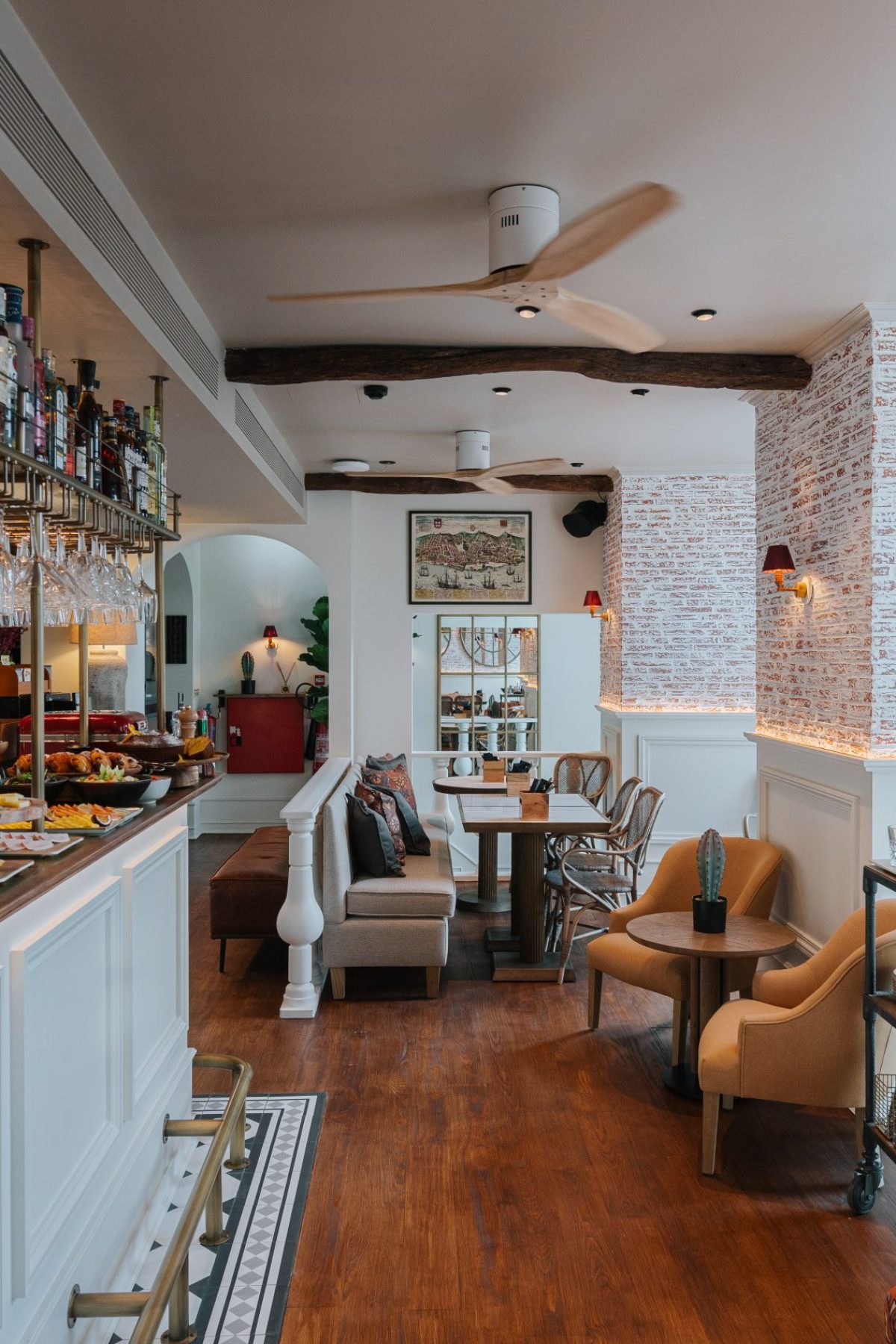 Delfina Café