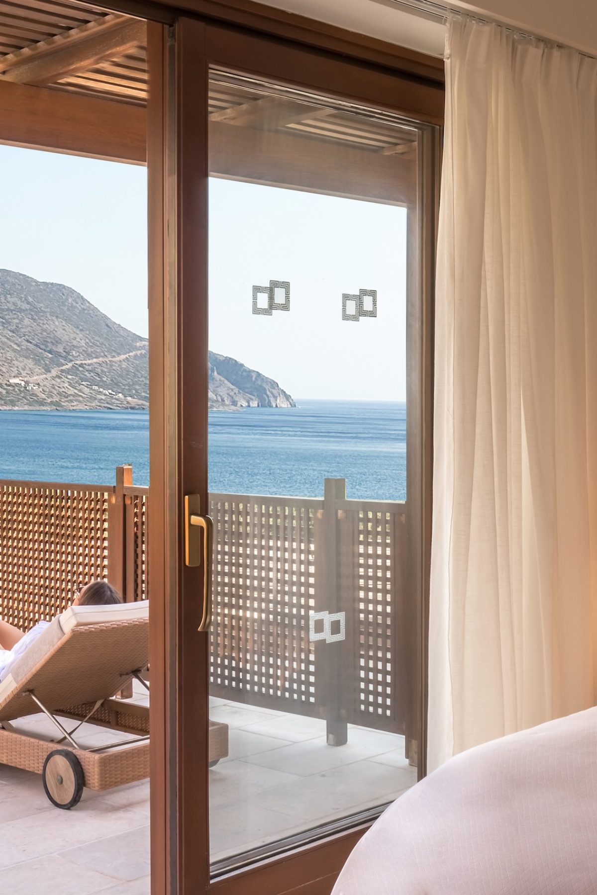 Deluxe Suite Seaview (2)