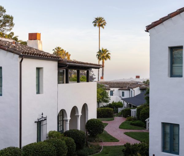 Grounds-47-Encanto-Large-©Mike Kelley