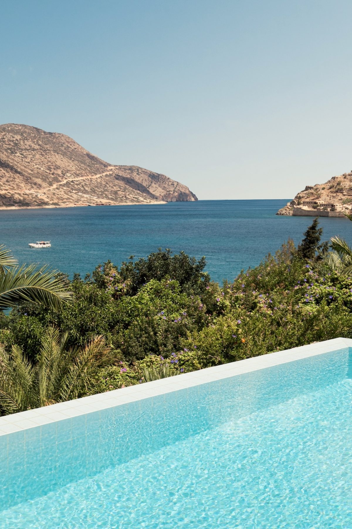 Island Suite Private Heated Pool (2)