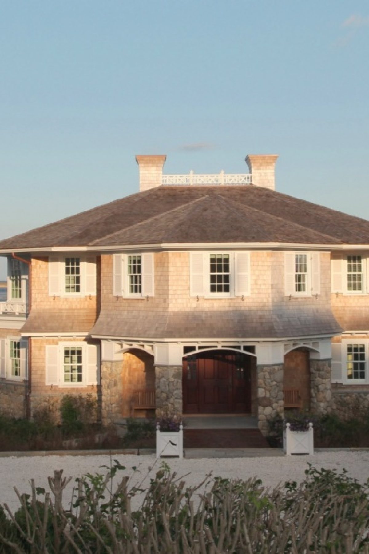 thimg_OG-Octagon-House-Exterior-Edited_1170x650
